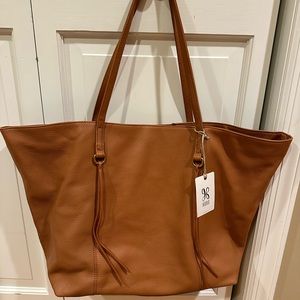 Hobo Bags Kingston Tote, Large, NWT